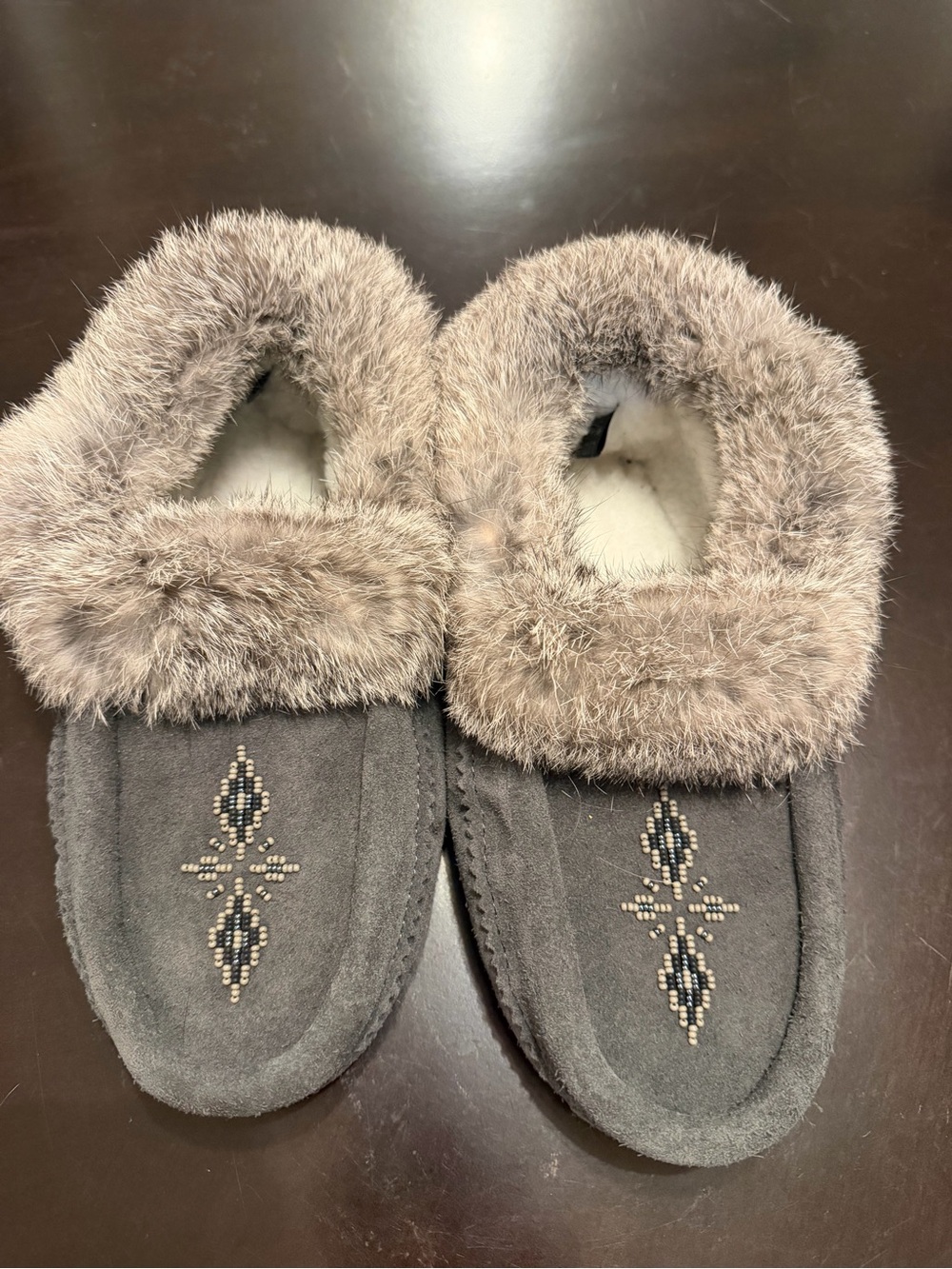 Manitobah Mukluks Slippers Ladies Size 8